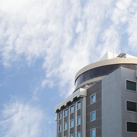 Lemon Tree Hotel, Banjara Hills, Hyderabad Ngoại thất bức ảnh