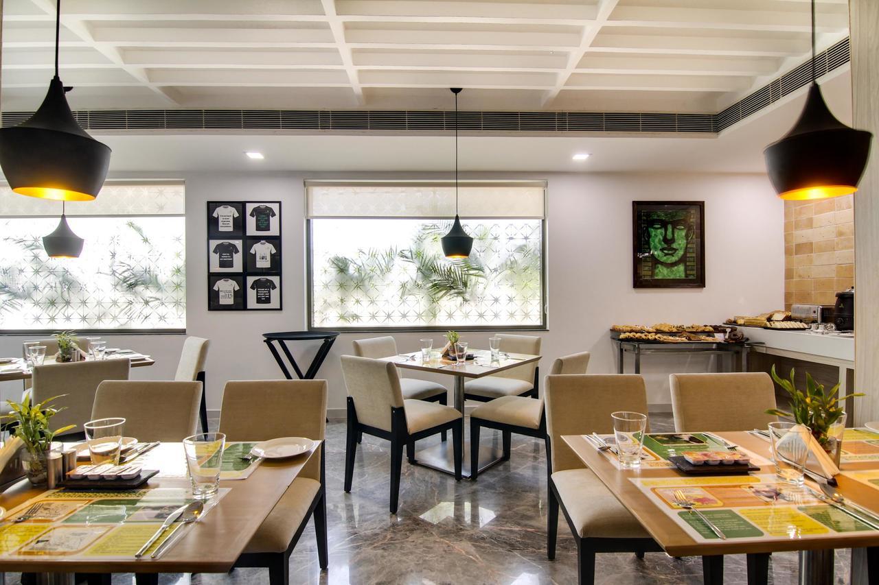 Lemon Tree Hotel, Banjara Hills, Hyderabad Ngoại thất bức ảnh