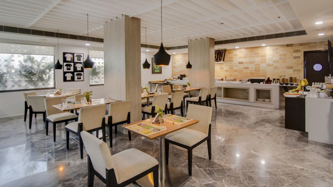 Lemon Tree Hotel, Banjara Hills, Hyderabad Ngoại thất bức ảnh