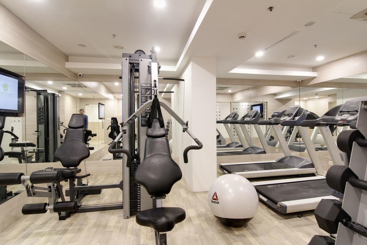 Lemon Tree Hotel, Banjara Hills, Hyderabad Ngoại thất bức ảnh